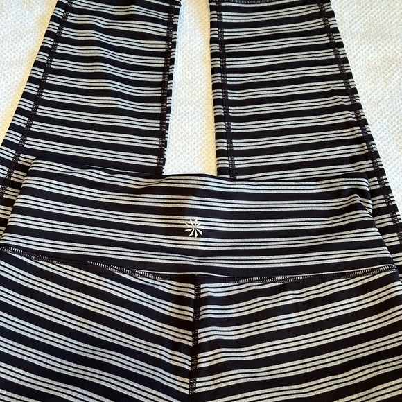 Athleta Chaturanga Capri - Picture 2 of 2